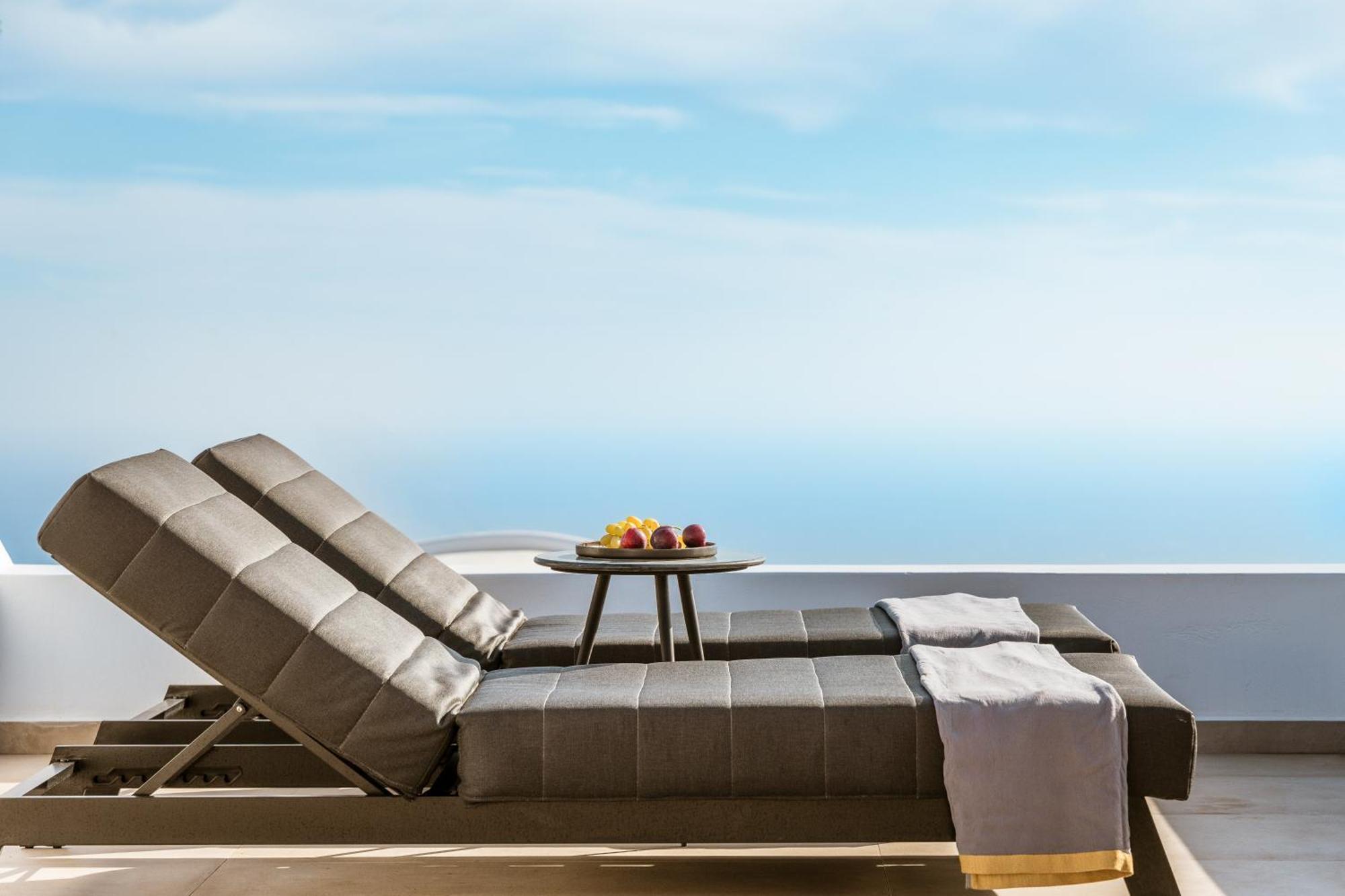 Nero Suites By Nomee Hospitality Group Imerovigli  Exterior foto