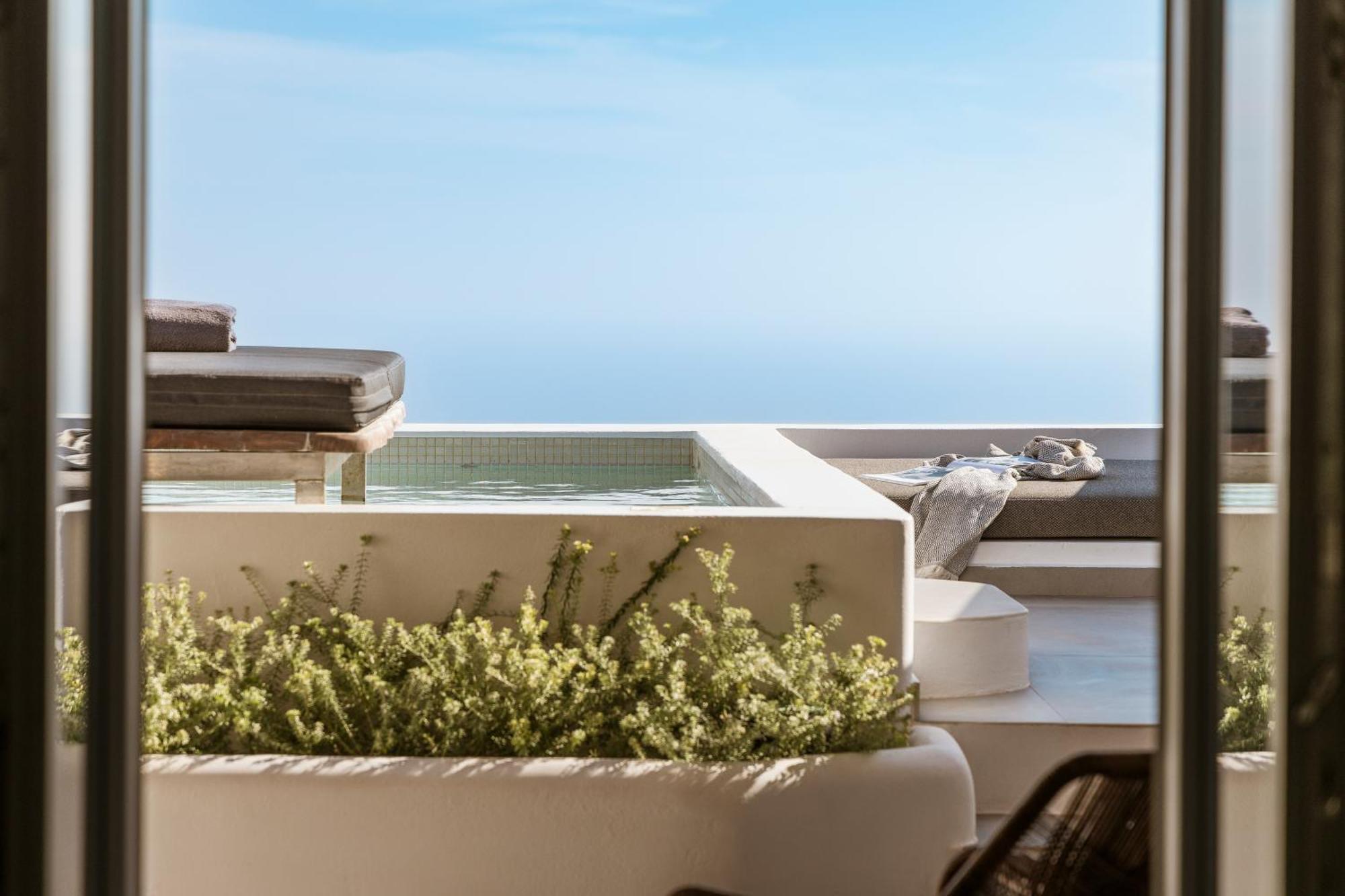Nero Suites By Nomee Hospitality Group Imerovigli  Exterior foto